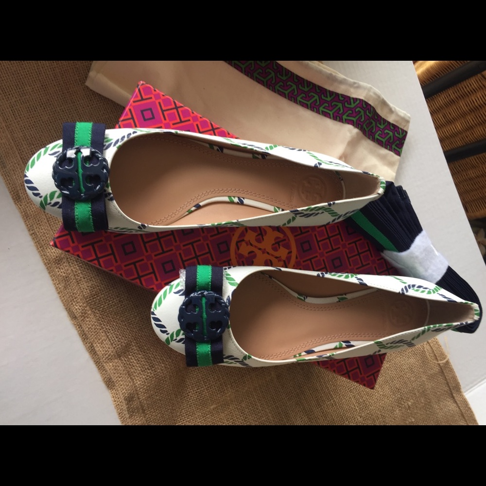 Tory Burch isle ropes shoes.        Nwt - Picture 4 of 7